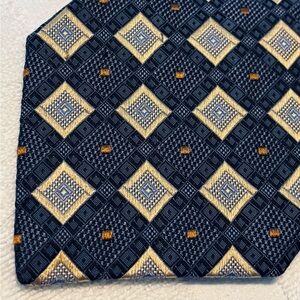 Brand New High Quality Tie By ROBERT TALBOTT